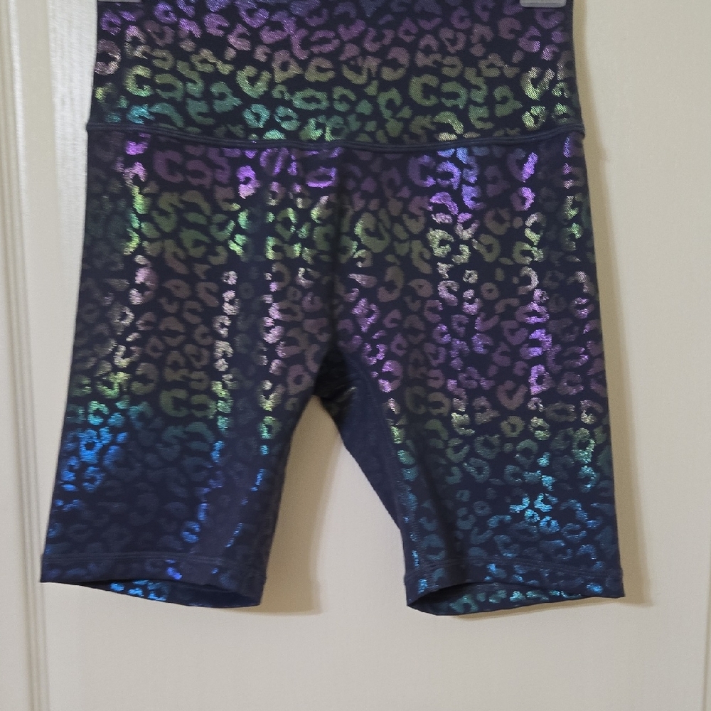 Zyia, Compession Shorts. Multicolor Leopard Print, 7" Inseam